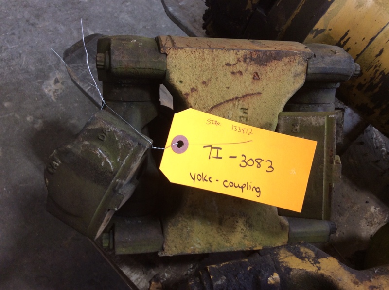 Caterpillar 844 990-YOKE-COUPLING