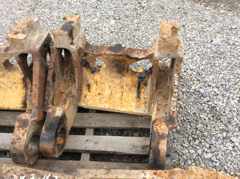 Caterpillar D10T D10T Middle Bogie