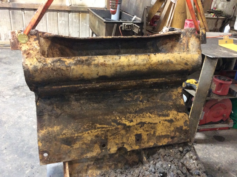 Caterpillar D9R D9R/D9N Middle Rear Belly Pan
