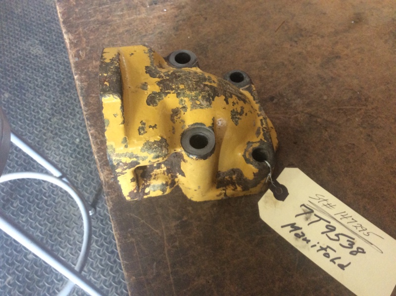 Caterpillar D8N D8N Manifold