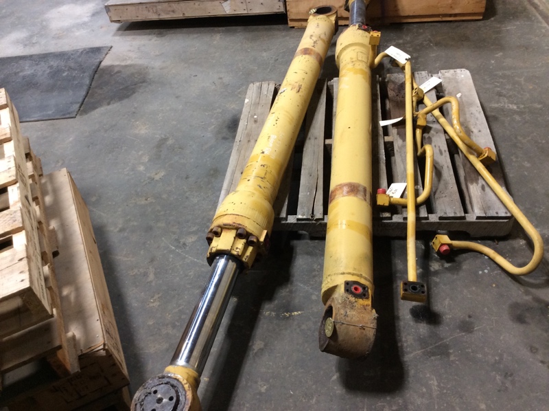 Caterpillar 325L 325L Cylinder GP - Boom