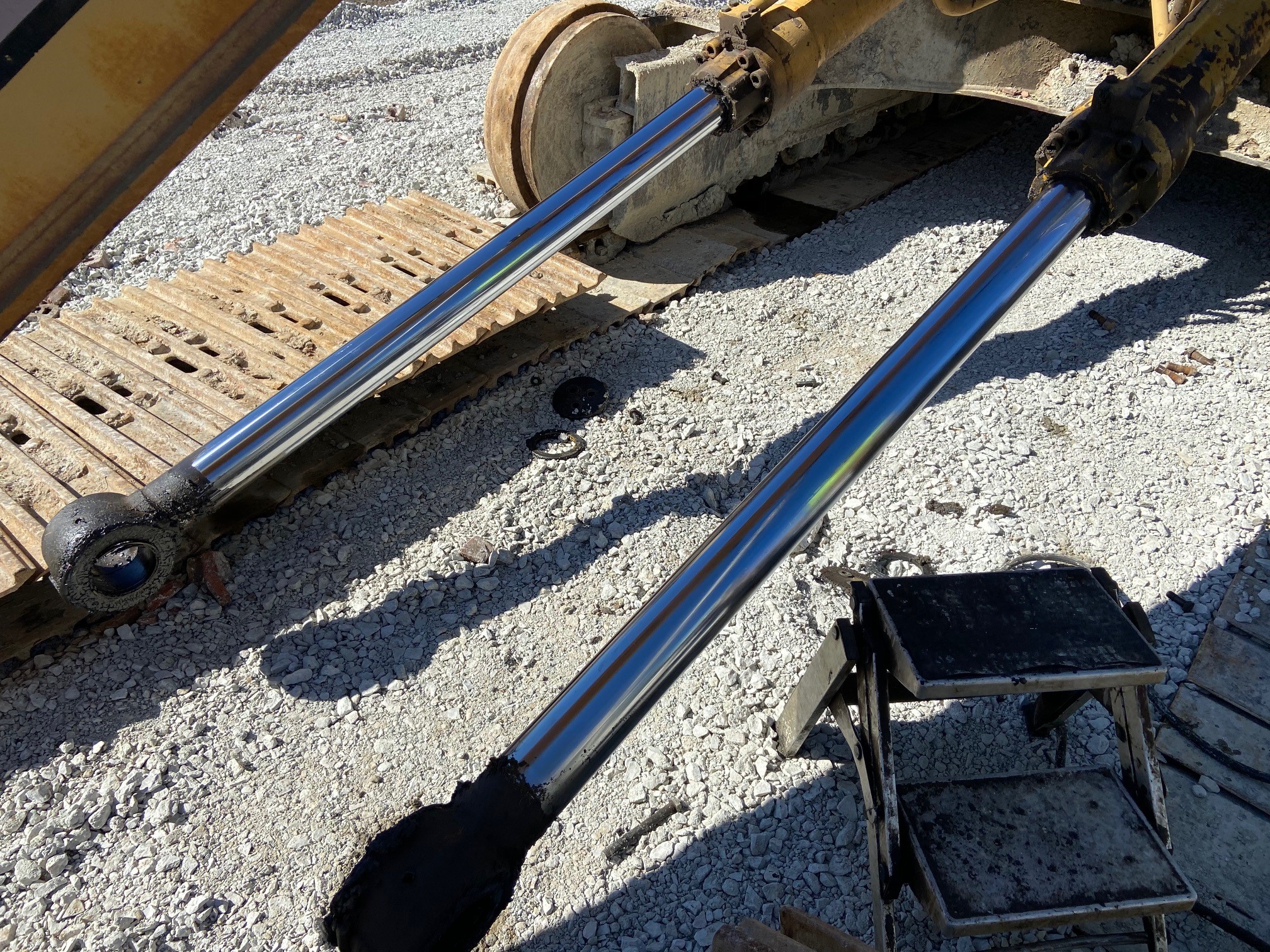Caterpillar 330L 330L Boom Cylinder