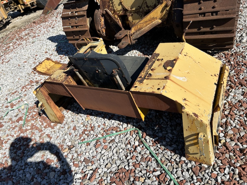 Caterpillar D6D D5B/D6D Seat Support