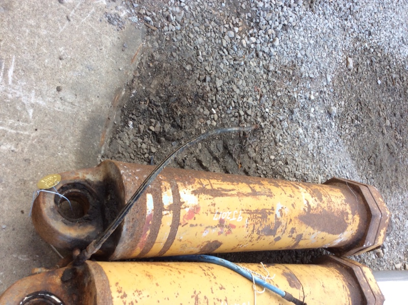 Caterpillar 775D 775D Hoist Cyl