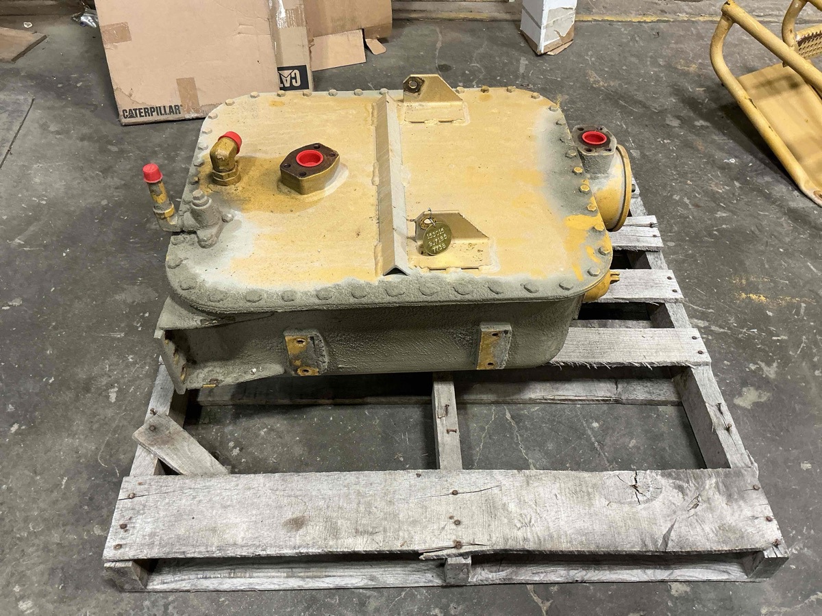 Caterpillar 773B 773B Tank & Filter GP - Steering