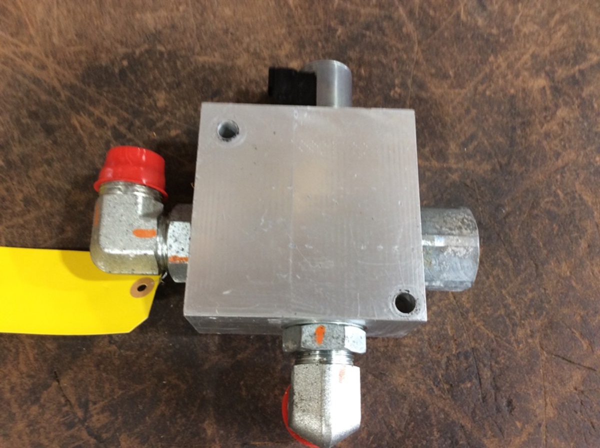 Caterpillar 962M 962M Valve GP - Solenoid
