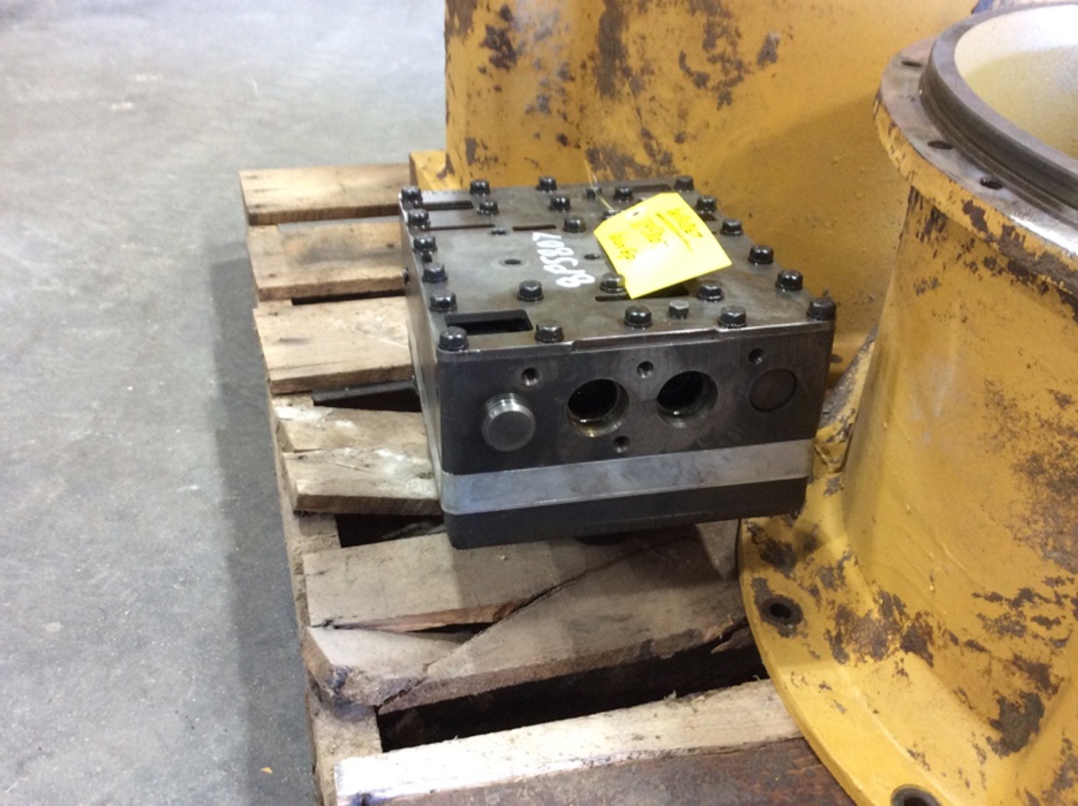 Caterpillar  980C Valve GP -  Transmission Control