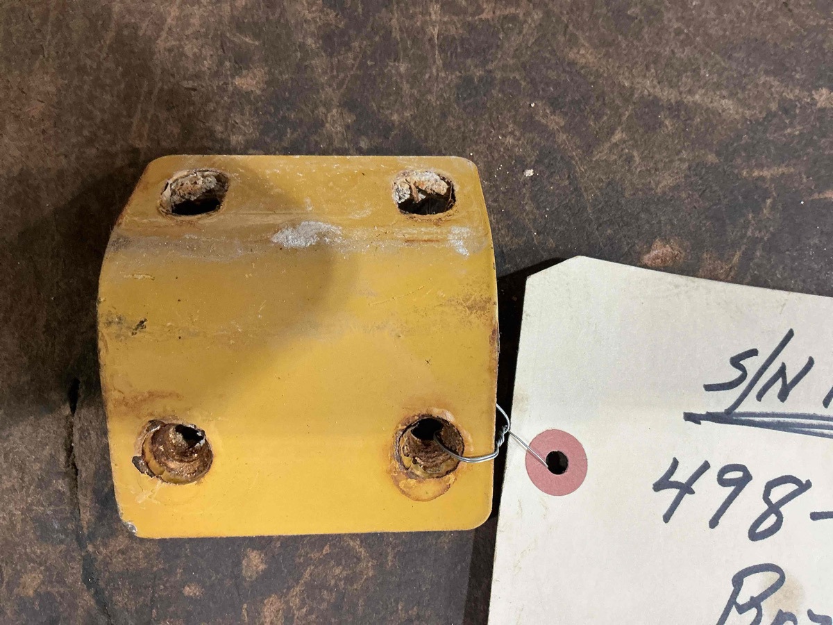 Caterpillar 962M 962M Bracket
