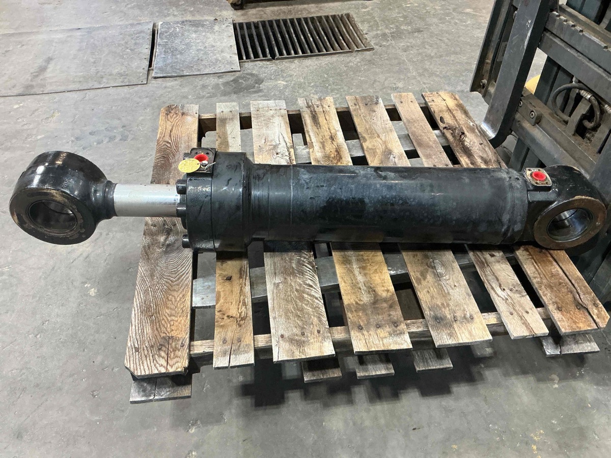 Caterpillar 962M 962M Cylinder GP - Tilt