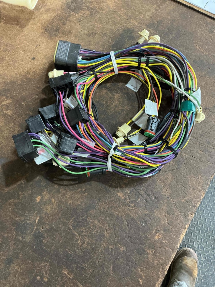 Caterpillar  Harness AS - Panel