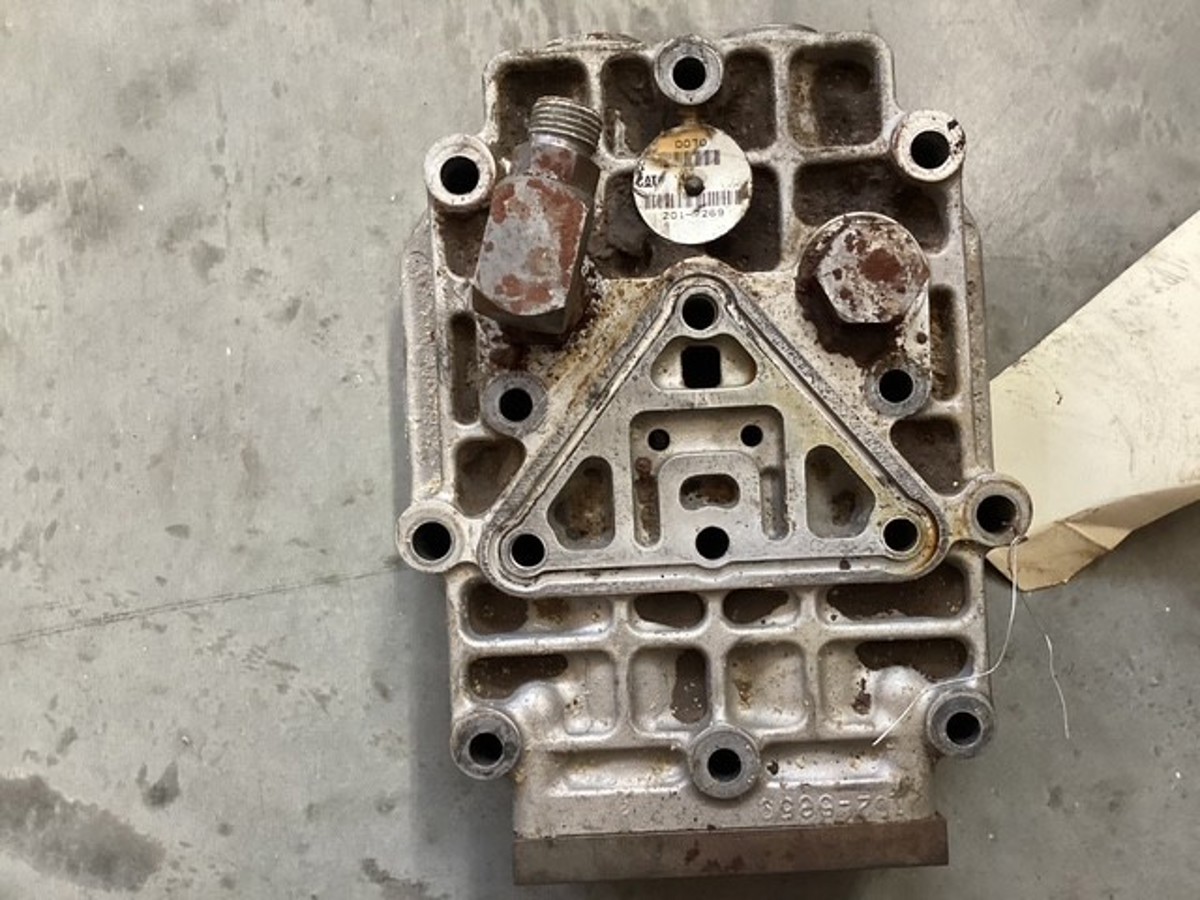 Caterpillar D8T Valve GP - Brake Control