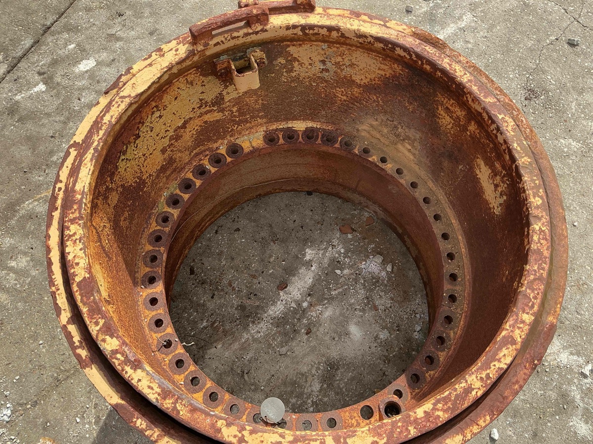 Caterpillar  988B/988F Rim Group - With Rings
