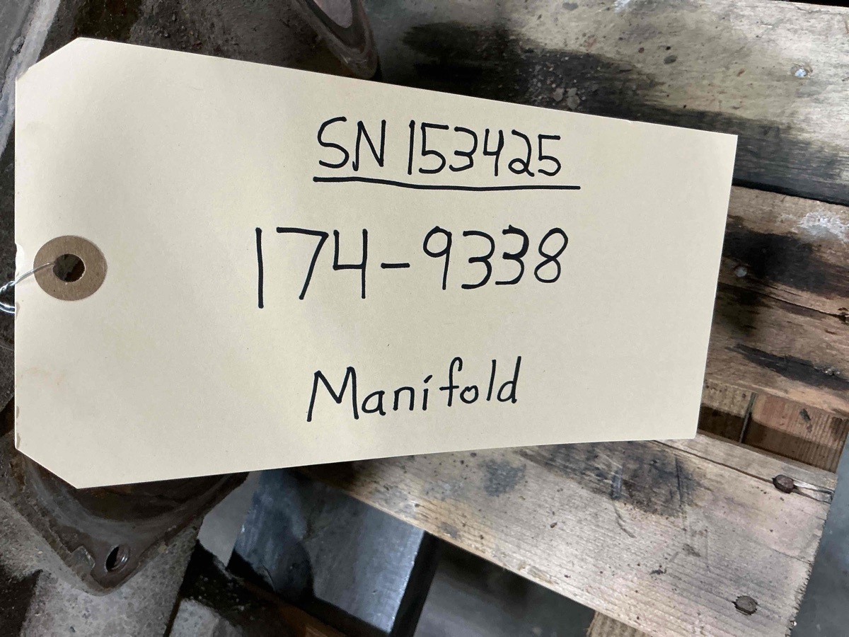 Caterpillar D11R D11R Manifold