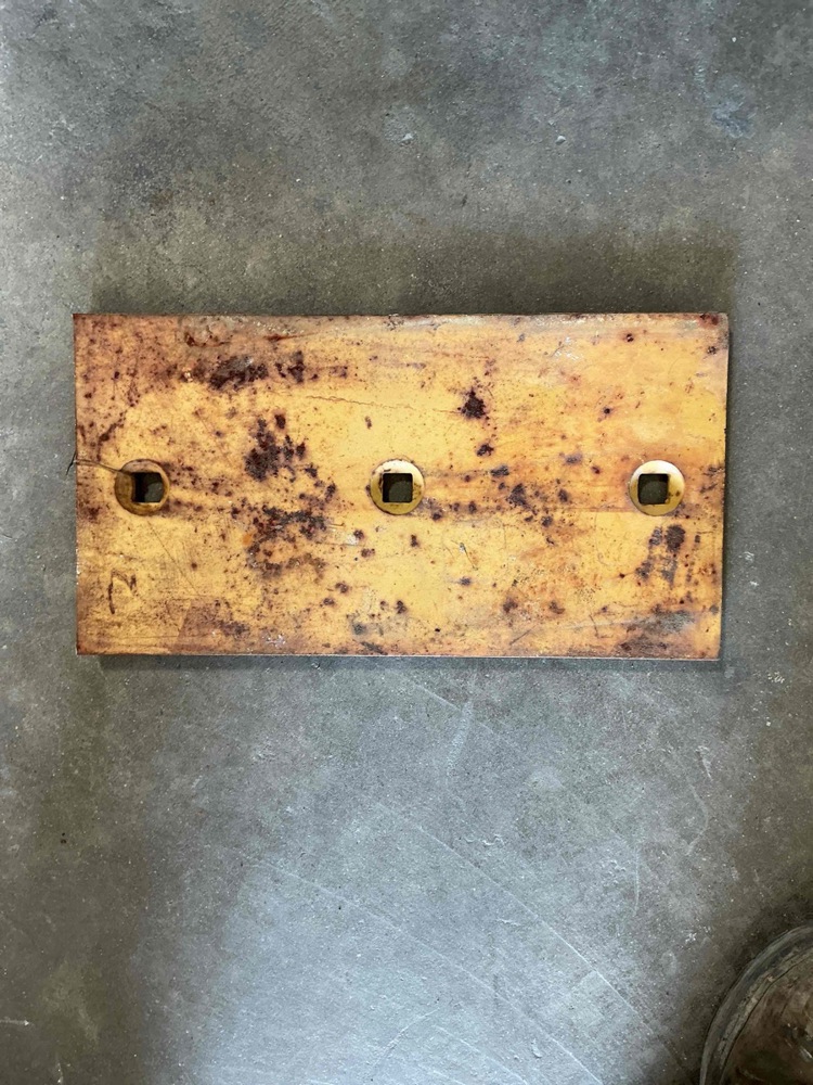 Caterpillar  Edge,  Cutting