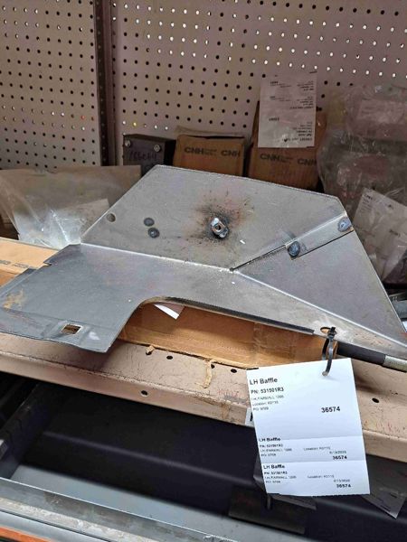 I.H./FARMALL 1066 LH Baffle