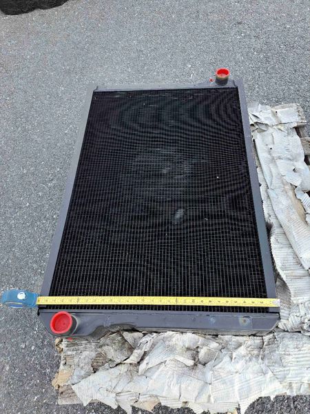 Case/case I.H. 2388 Radiator