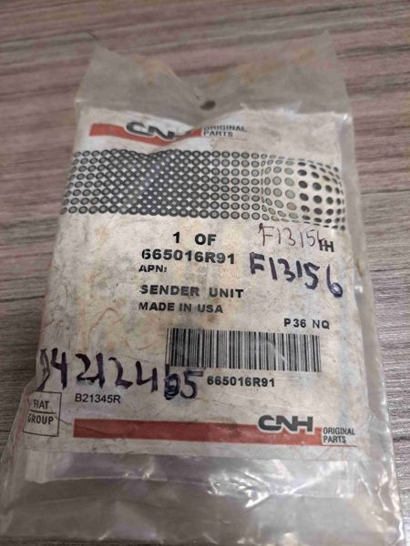 Case/case I.H. 1470 Temp Sending Unit