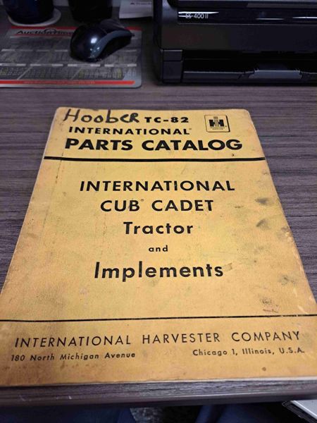 I.H./FARMALL Cub Cadet Tractor And Implements Parts Manusl