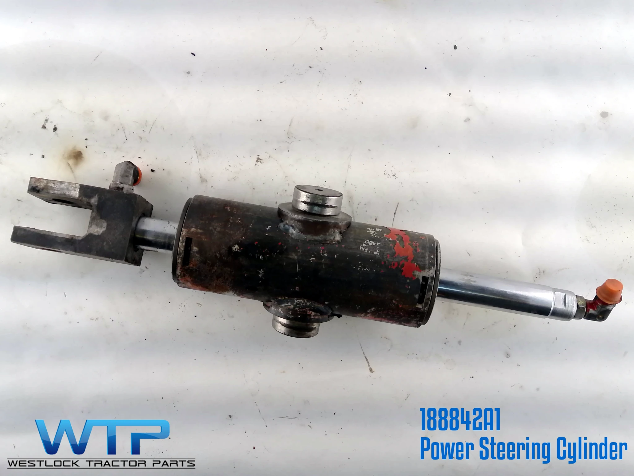 I.H./FARMALL 674 Power Steering Cylinder