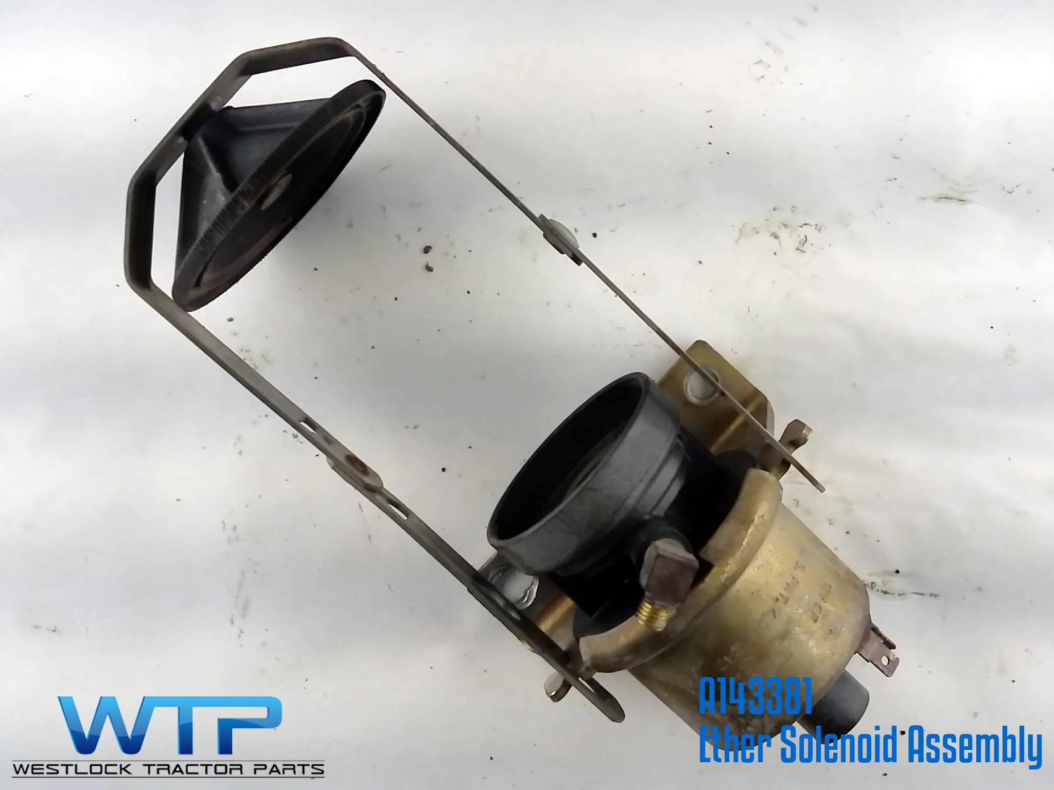 Case/case I.H. 2390 Ether Solenoid Assembly