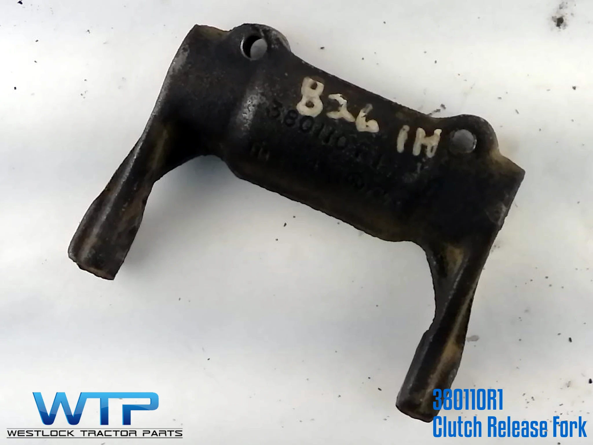 I.H./FARMALL 966, 1066 Clutch Release Fork