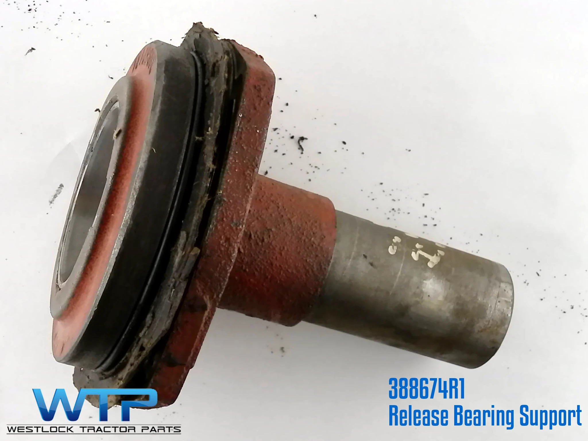 I.H./FARMALL 656 Release Bearing Support