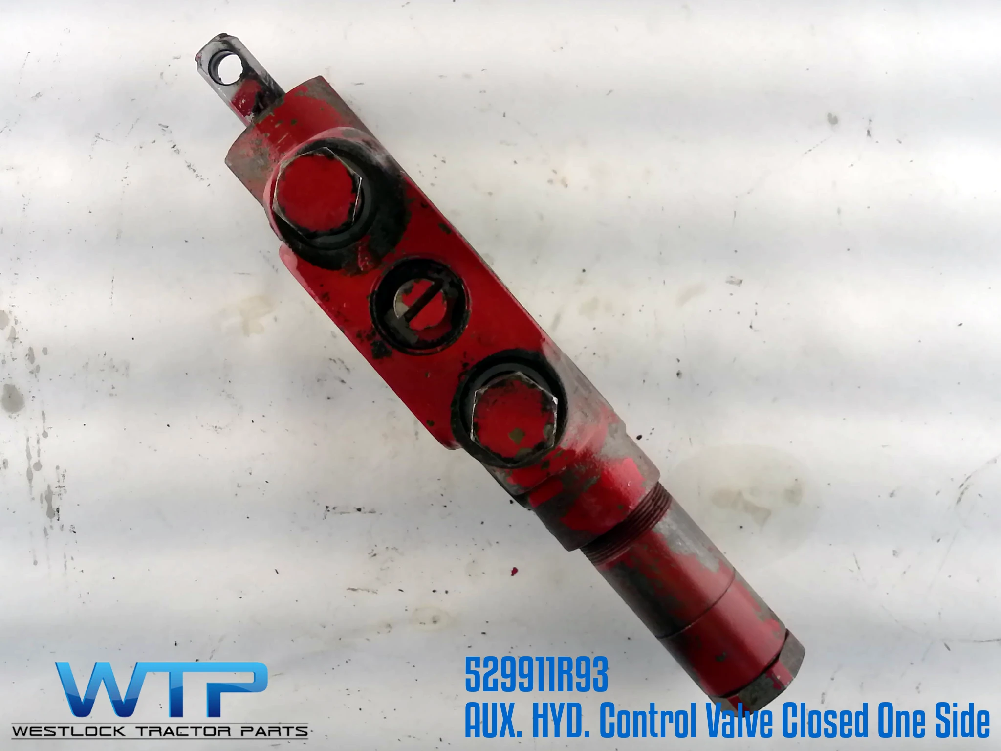 I.H./FARMALL 766 Aux. Hyd. Control Valve Closed One Side