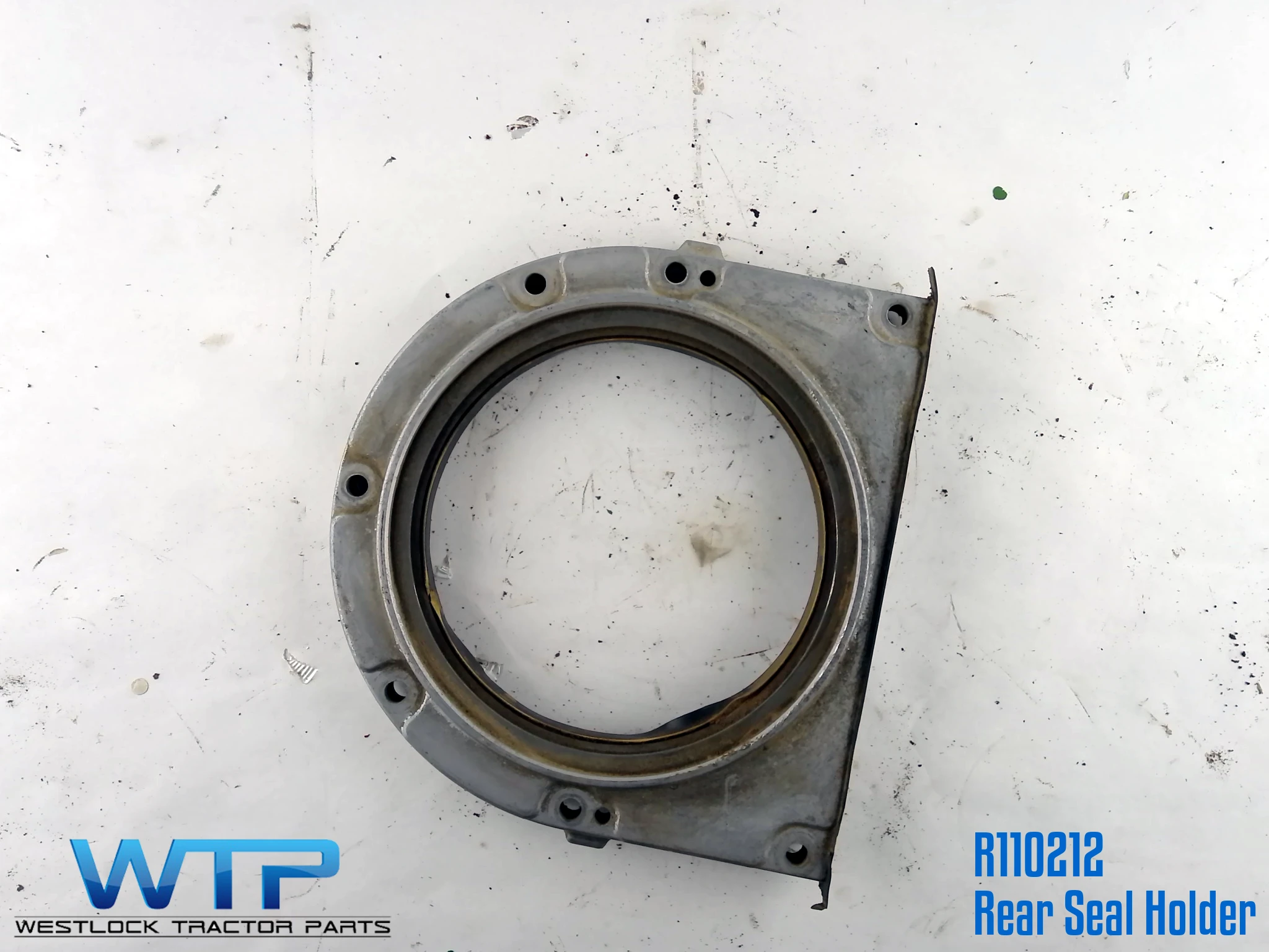 Deere 8650 Rear Seal Holder