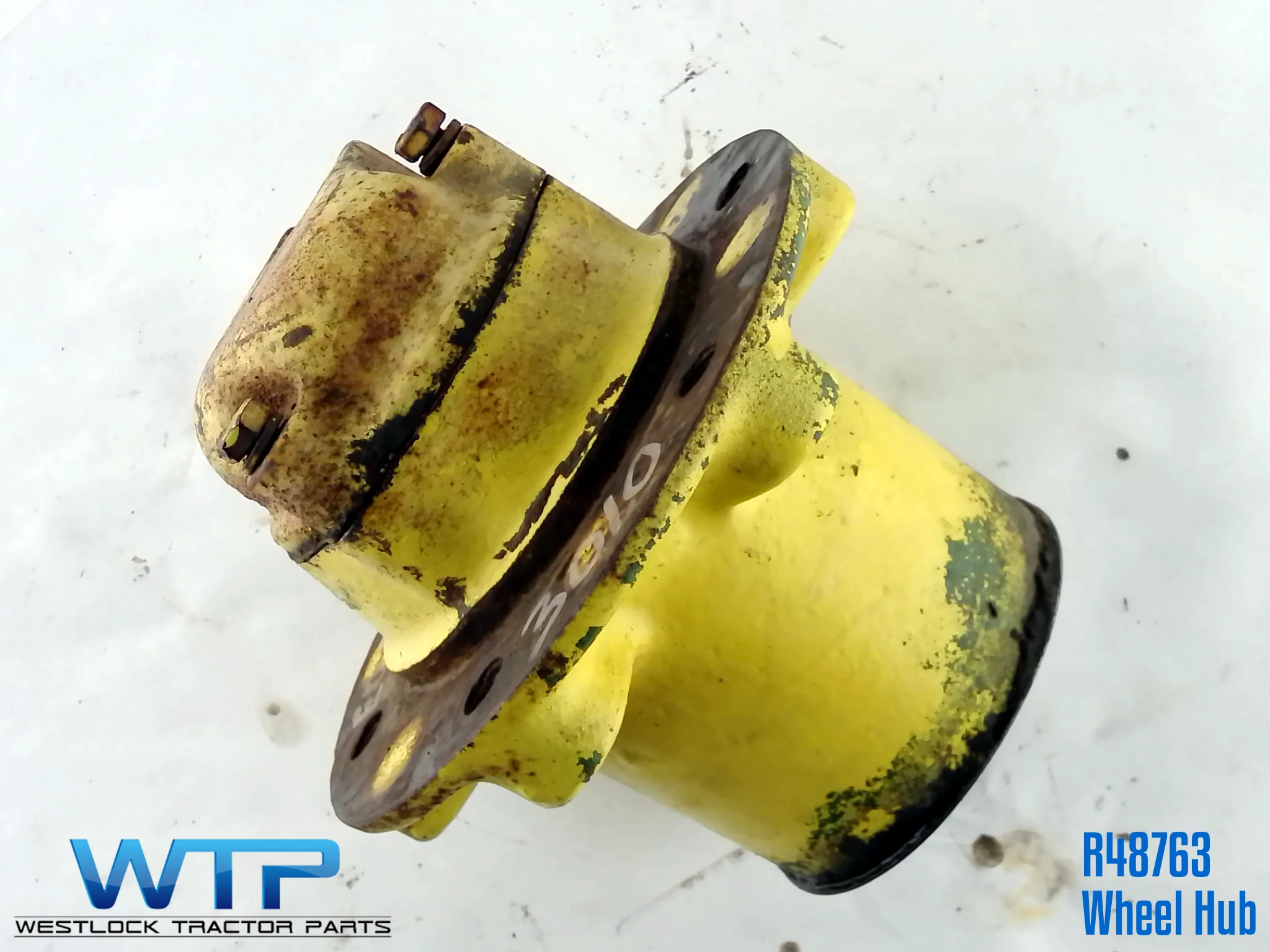 Deere 3010 Wheel Hub