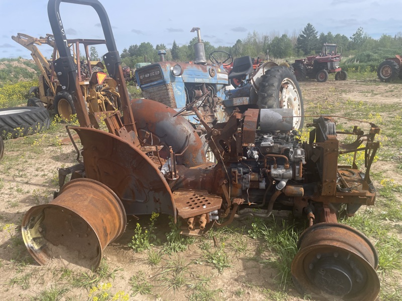 John Deere 5105
