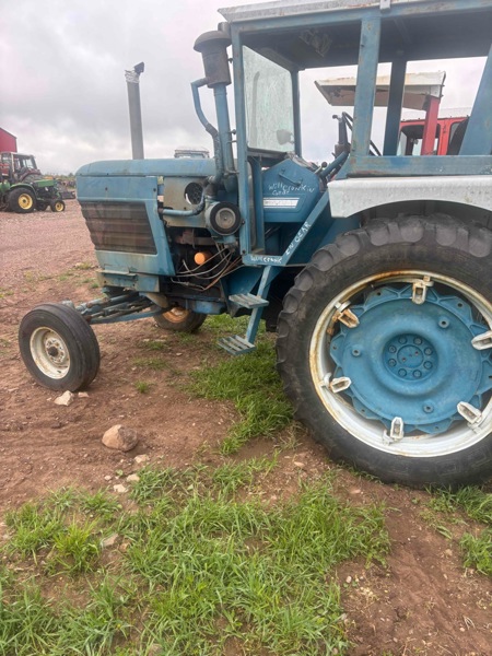 Ford 7700