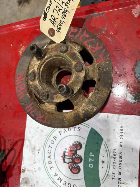 Deere 4840, 4640, 8430, 8440 Crank Shaft Pulley