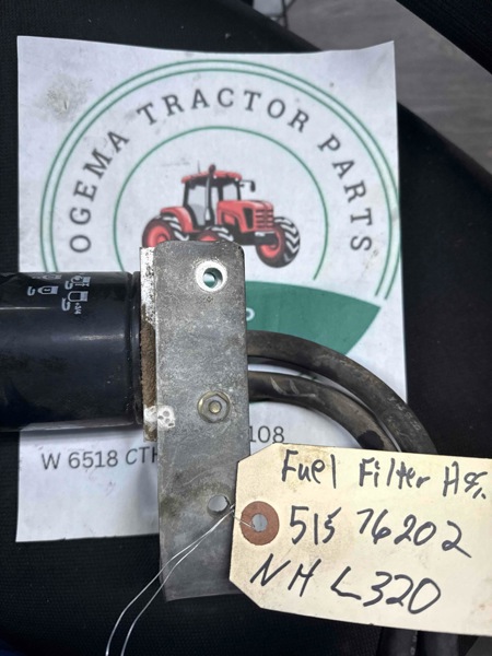 New Holland 320, SR130, SR150, SR160, SR175, SR200, SR250, SV185, SV300, TR270, TR320, TV380, 410, 420, 420CT, C175, C227, C232, C238, L140, L150, L160, L170, L175, L213, L216, L218, L220, L223, L225, L230, L465, Filter Head