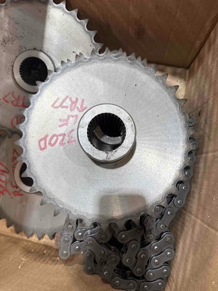 Deere 320D, 312GR, 313, 314G, 315, 316GR, 318D, 318E, 318G, 320E Drive Axle Sprocket