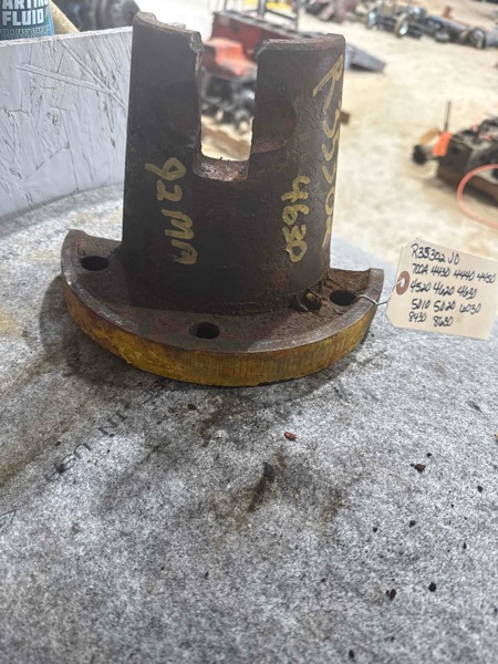 Deere 4630, 700A, 4430, 4440, 4450, 4520, 4620, 5010, 5020, 6030, 8430, 8630 Half Sleeve