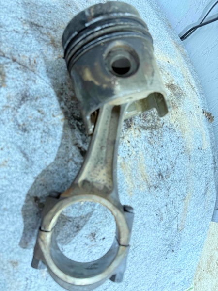 Ford/Nholland 345, 445, 455, 515, 535, 540, 545, 545D, 555, 4140, A64, 655, TW5, TW10, 3230, 3430, 3610, 3910, 3930, 4000, 4110, 4120, 4130, 4330, 4340, 4600, 4610, 4630, 4830, 5000, 5030, 5100, 5600, 5610, 5900, 6 Connecting Rod