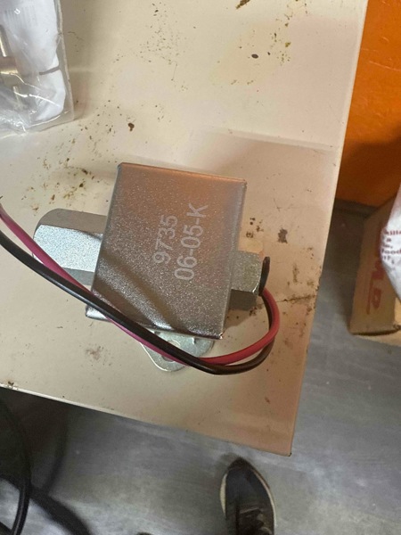 Ford/Nholland C175, LS140, LS150, LS160, LS170, L140, L150, L160, L170, L175 Fuel Pump