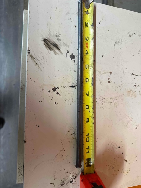 Ford 7700, 1118, 1499, 2000, 2100, 2110, 2120, 2300, 230A, 231, 2310, 233, 234, 250C, 256, 2600, 2600N, 2600R, 2600V, 260C, 2610, 2610V, 276V, 276VII, 2810, 2910, 3000, 3055, 3100, 3120, 3190, 3230, 3300,  Push Rod