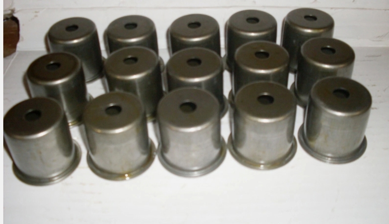 Deere 3020, 1020, 1520, 2020, 2030, 2440, 2510, 2520, 3010, 4000, 4010, 4020, 4040, 4230, 4240, 4430, 4440, 4630, 4640, 4840, 300, 300B, 301, 301A, 302, 302A, 400, 401, 401B, 401C, 401D, 500, 500A, 500B, 50 Spring Retainer