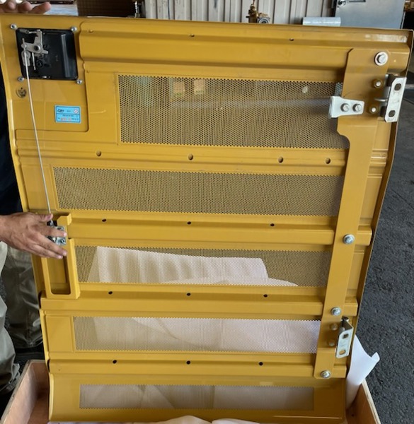Caterpillar 320, 323 Door GP