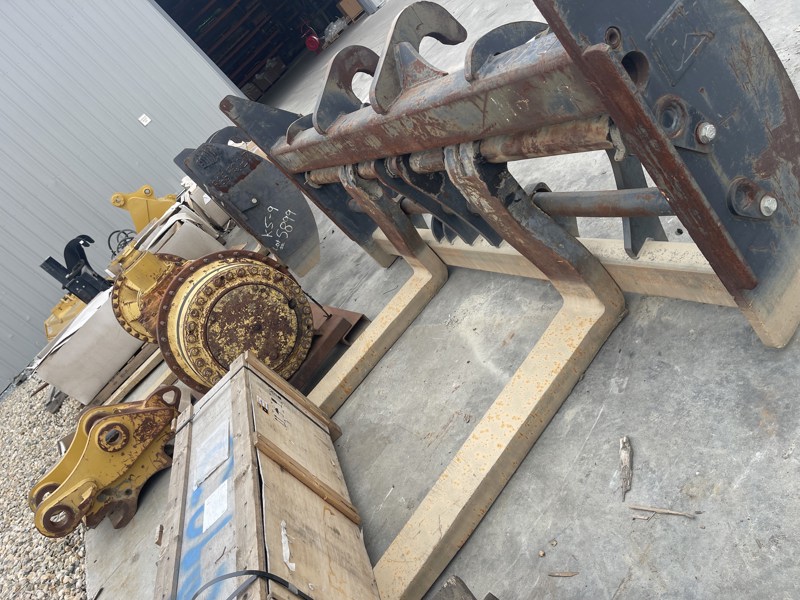 Caterpillar 966, 950 966 Forks