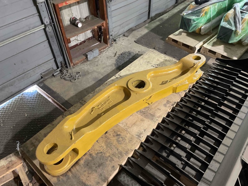 Caterpillar 972 Bellcrank