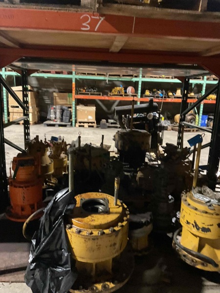 Caterpillar  Swing Drive