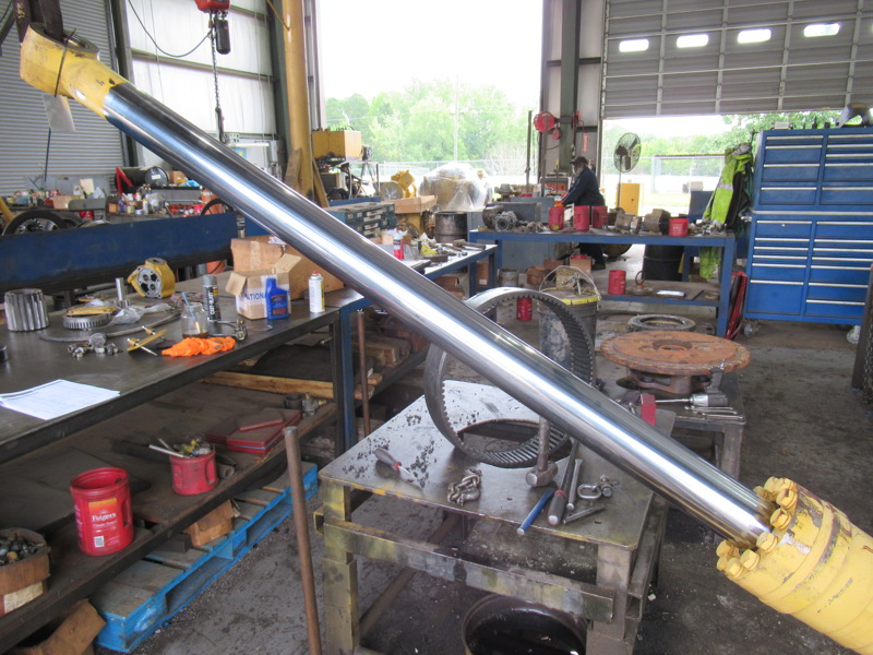 Komatsu PC228USLC-8 Stick Cylinder