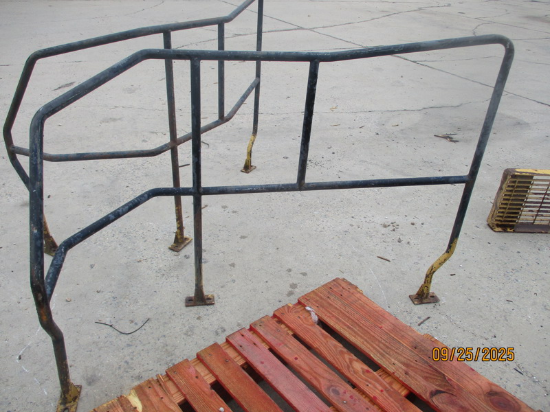 Caterpillar 826G Handrail AS ( RH )
