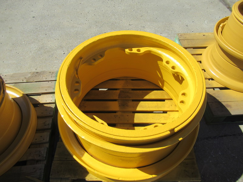 Komatsu HD465-7 Rim Grp