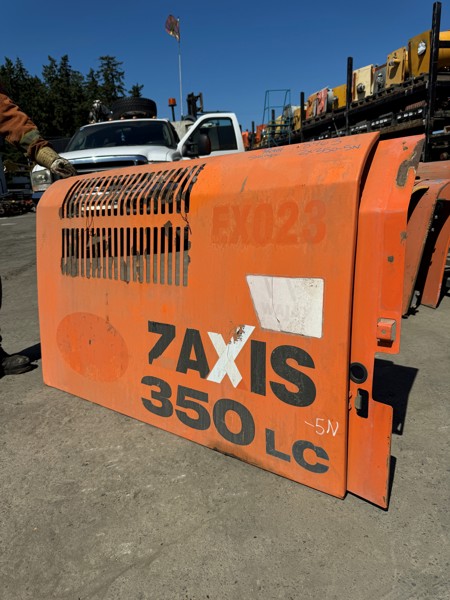 Hitachi ZX350LC-5N Door, Storage