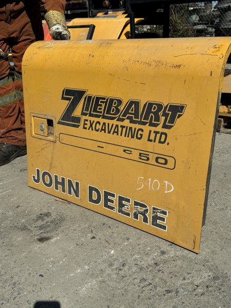 Deere 590D Door