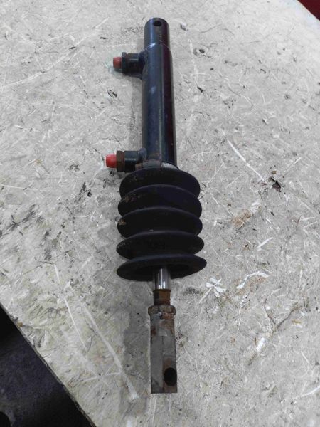 New Holland FX28 Harvester Spout Deflector Cylinder