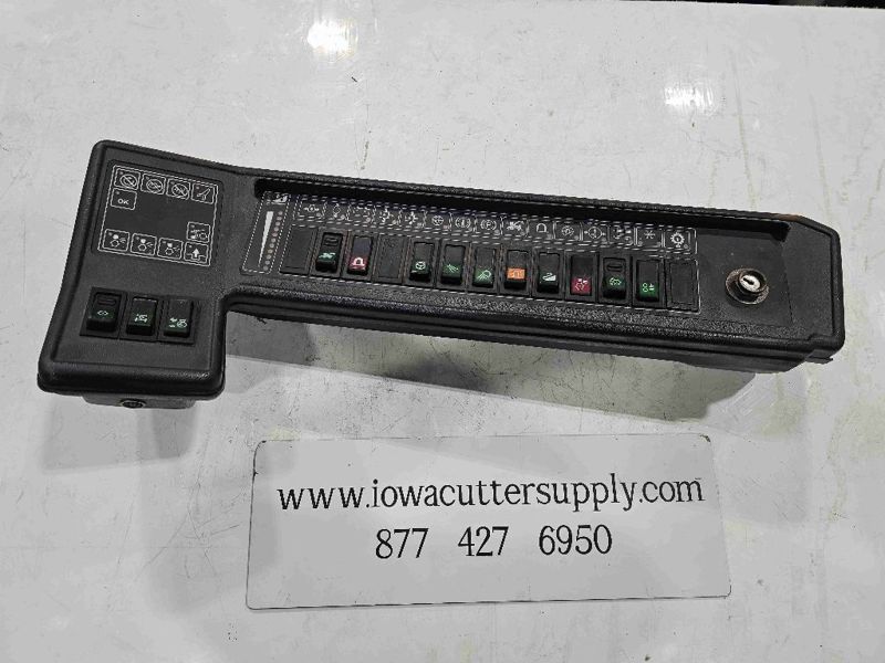 New Holland FX375 Harvester, FX375 Harvester Instrument Panel